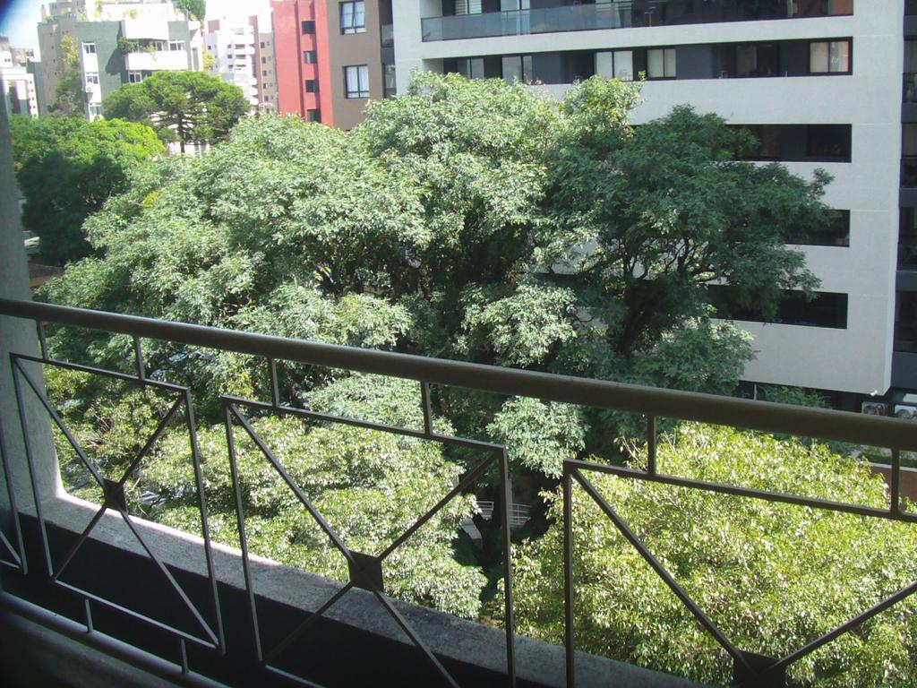 Hotel Ampiezza Curitiba Buitenkant foto