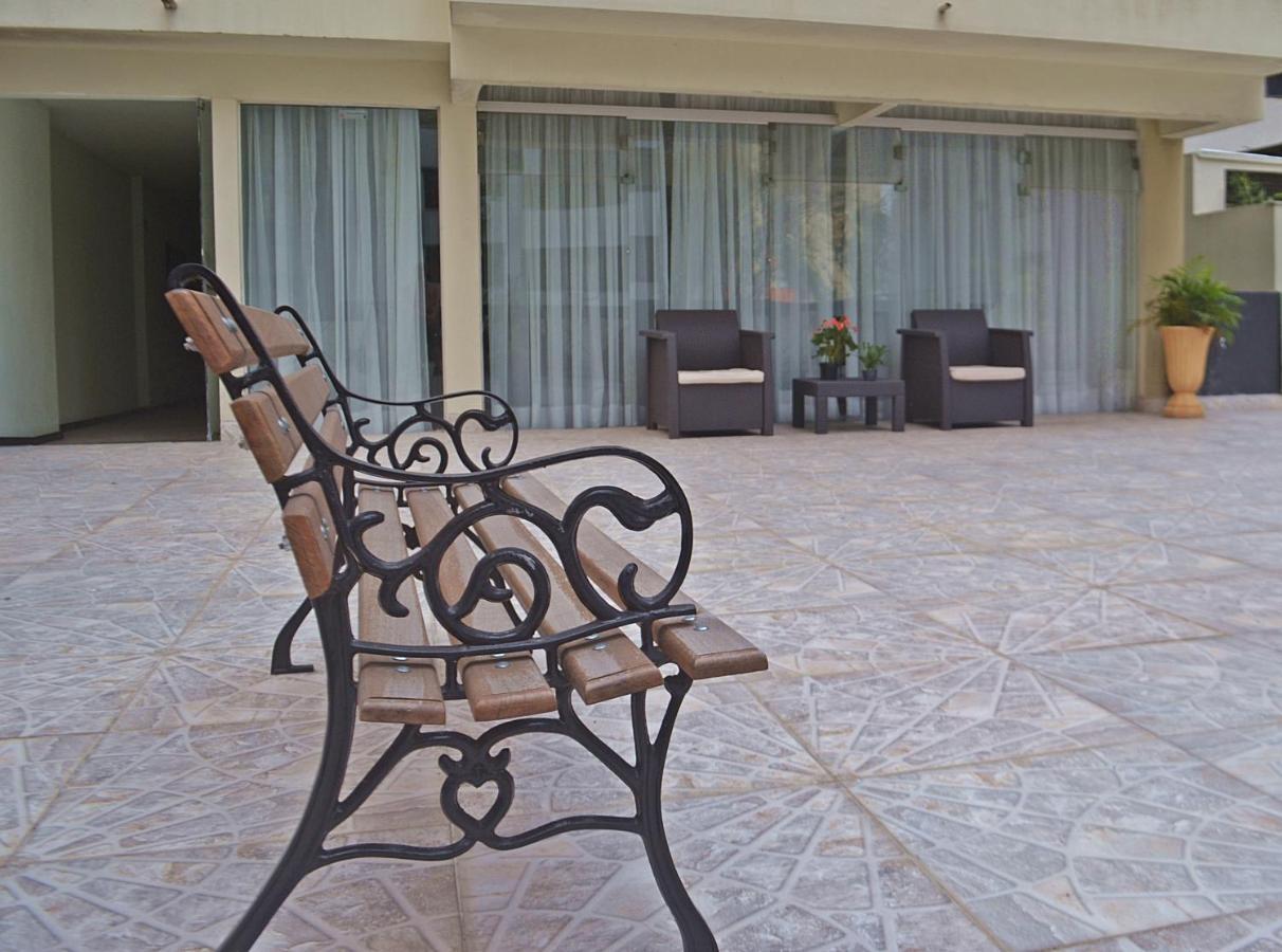 Hotel Ampiezza Curitiba Buitenkant foto